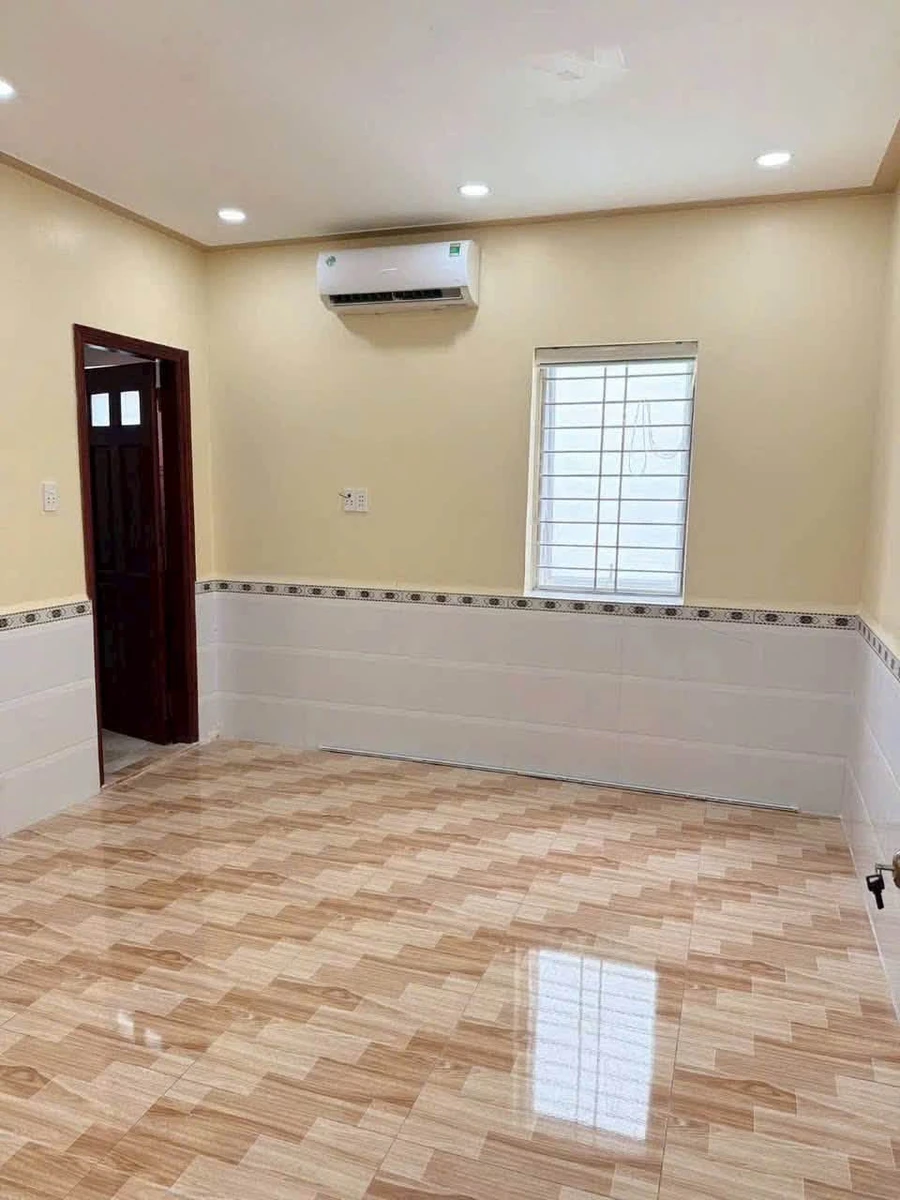 Bán nhà 1 trệt 2 lầu 112m2 sát 6 Sở, Quận 12 5.7 tỷ - Ảnh thu nhỏ 5