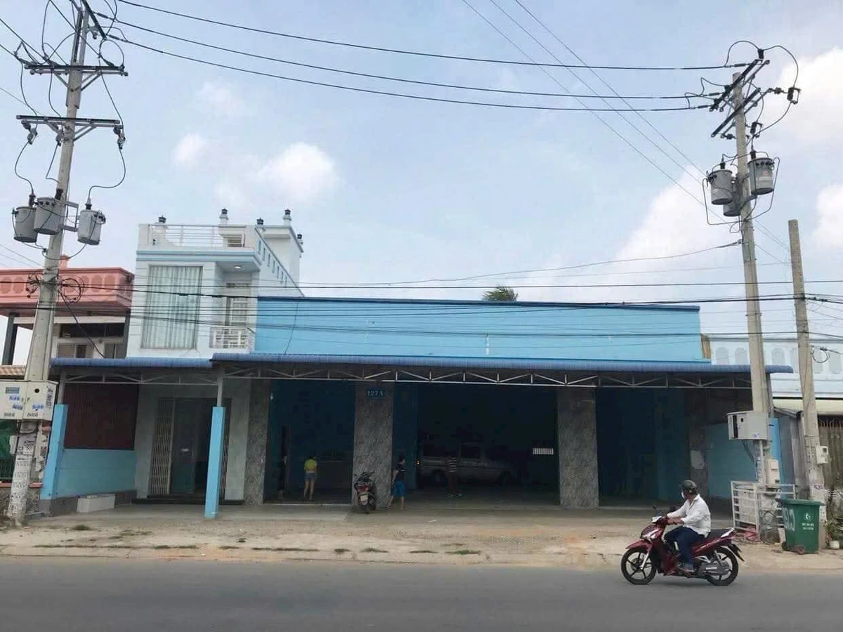 Bán xưởng 500m2 mặt tiền đường container, Bến Lức, 16 tỷ - Ảnh 1