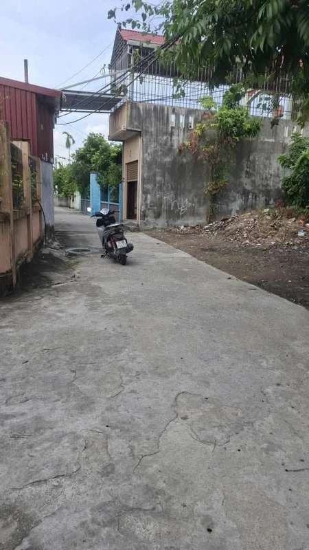 Bán nhà 3 tầng 50.3m2 Ngõ Ngọc Tuyền, Hải Phòng dat38m2