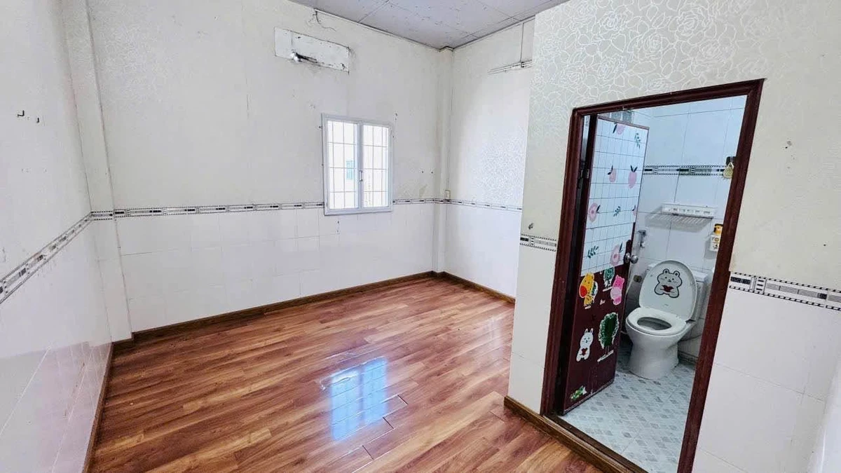 Bán nhà mặt tiền Trần Phú An Giang 56m2 2,7 tỷ - Ảnh thu nhỏ 5