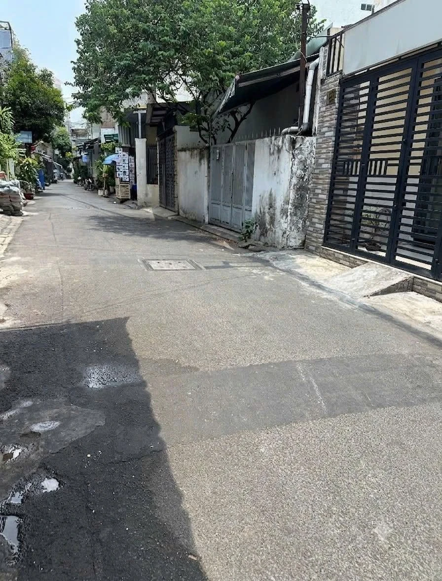 Bán nhà hẻm xe hơi 60m2 giá khoảng 6 tỷ gần Lý Thường Kiệt, Tân Bình - Ảnh 1