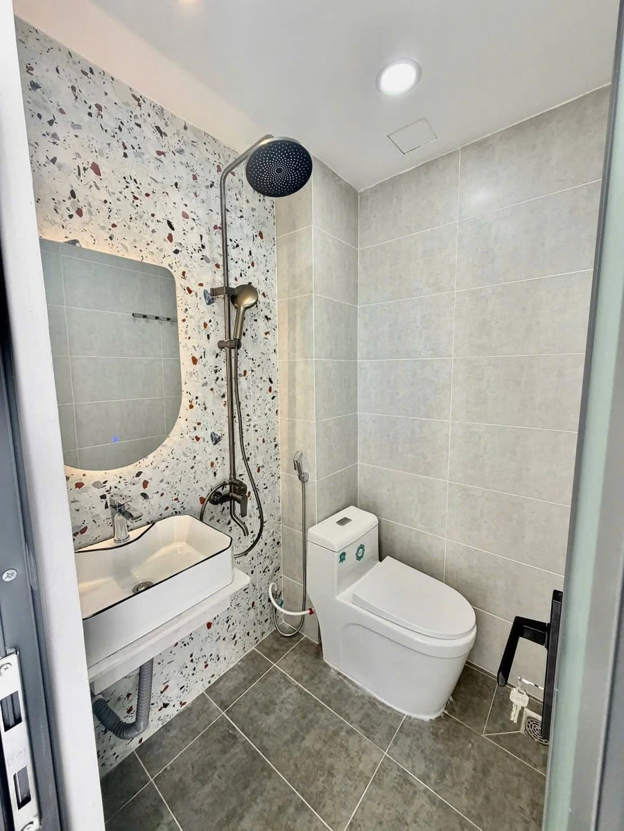 Bán nhà mặt tiền Lê Quang Định, Bình Thạnh, 21m², 4.95 tỷ - Ảnh thu nhỏ 3