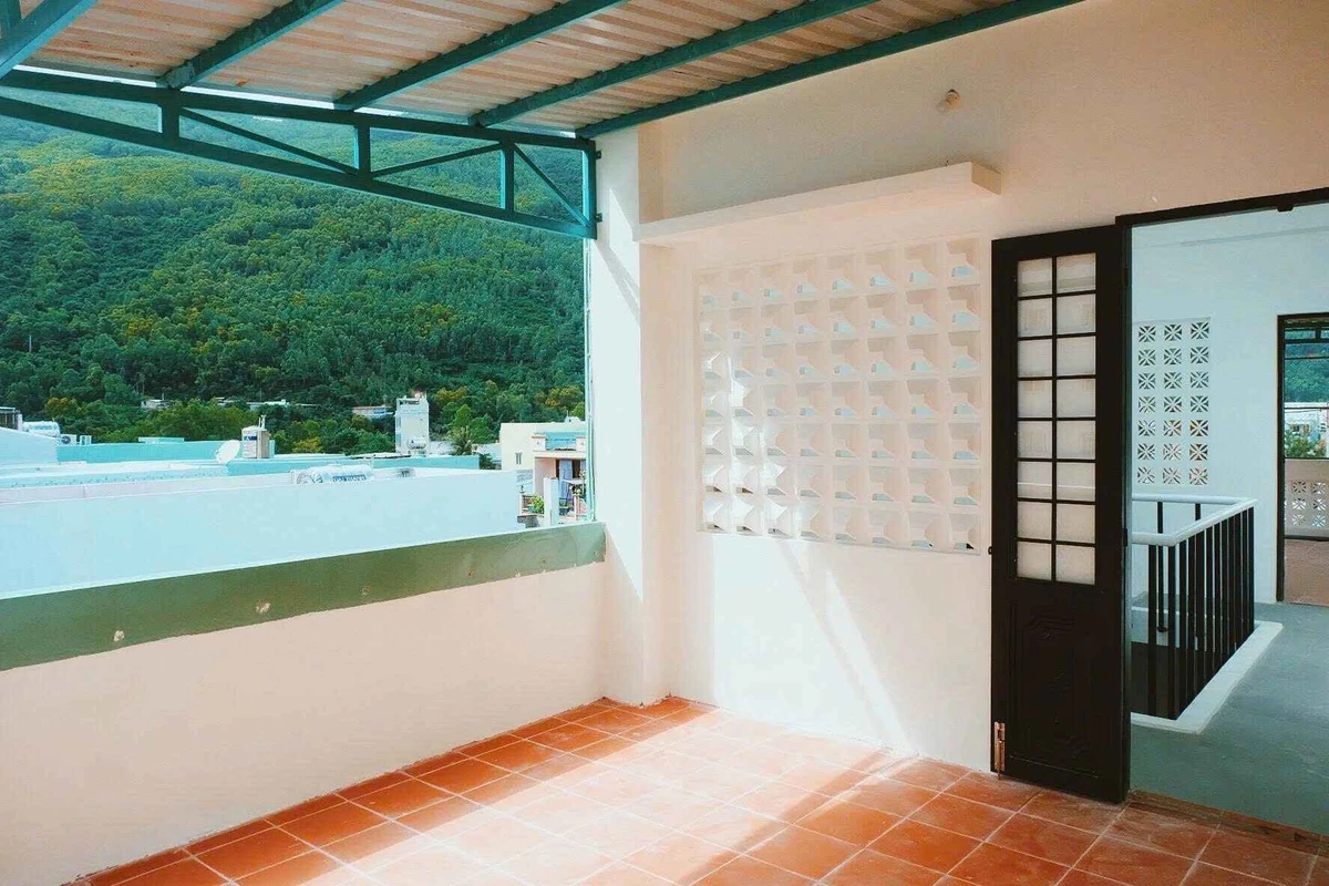 Cho thuê nhà mặt tiền 3 tầng 60m2, 7PN, khu Ghềnh Ráng, Quy Nhơn - Ảnh thu nhỏ 5