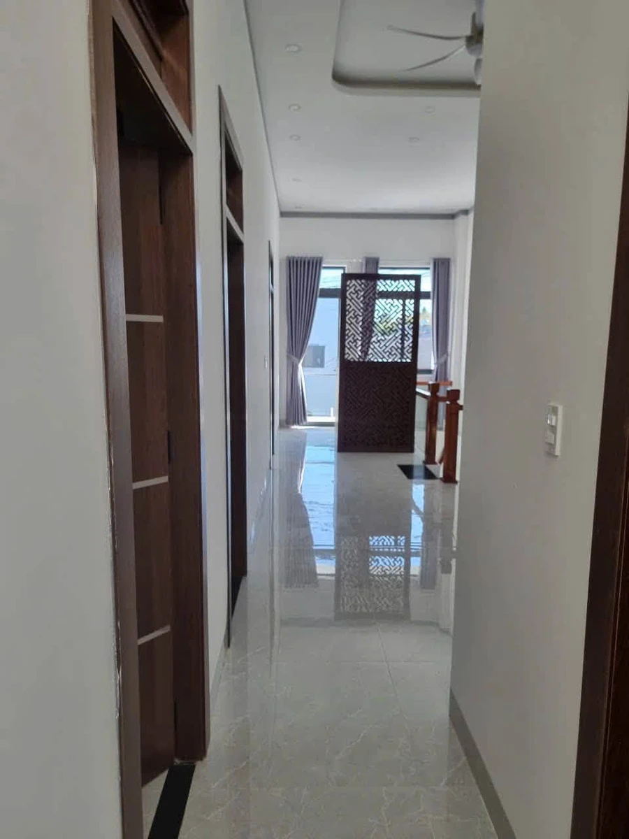 Bán nhà 1 mê mới 100%, 4 phòng ngủ, hẻm 111 Nguyễn Tri Phương, Buôn Ma Thuột, giá 4,2 tỷ - Ảnh thu nhỏ 5