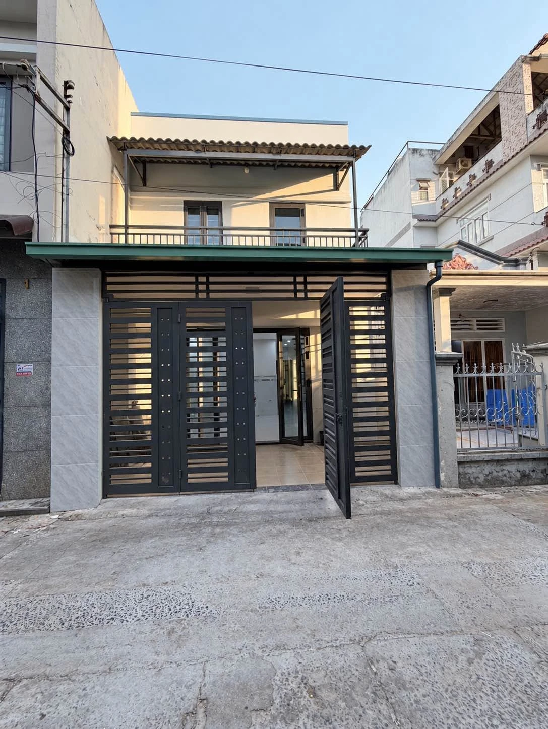 Bán nhà 2 phòng ngủ 75m2 Tân Phong Thủ Đức 4.2 tỷ - Ảnh 1