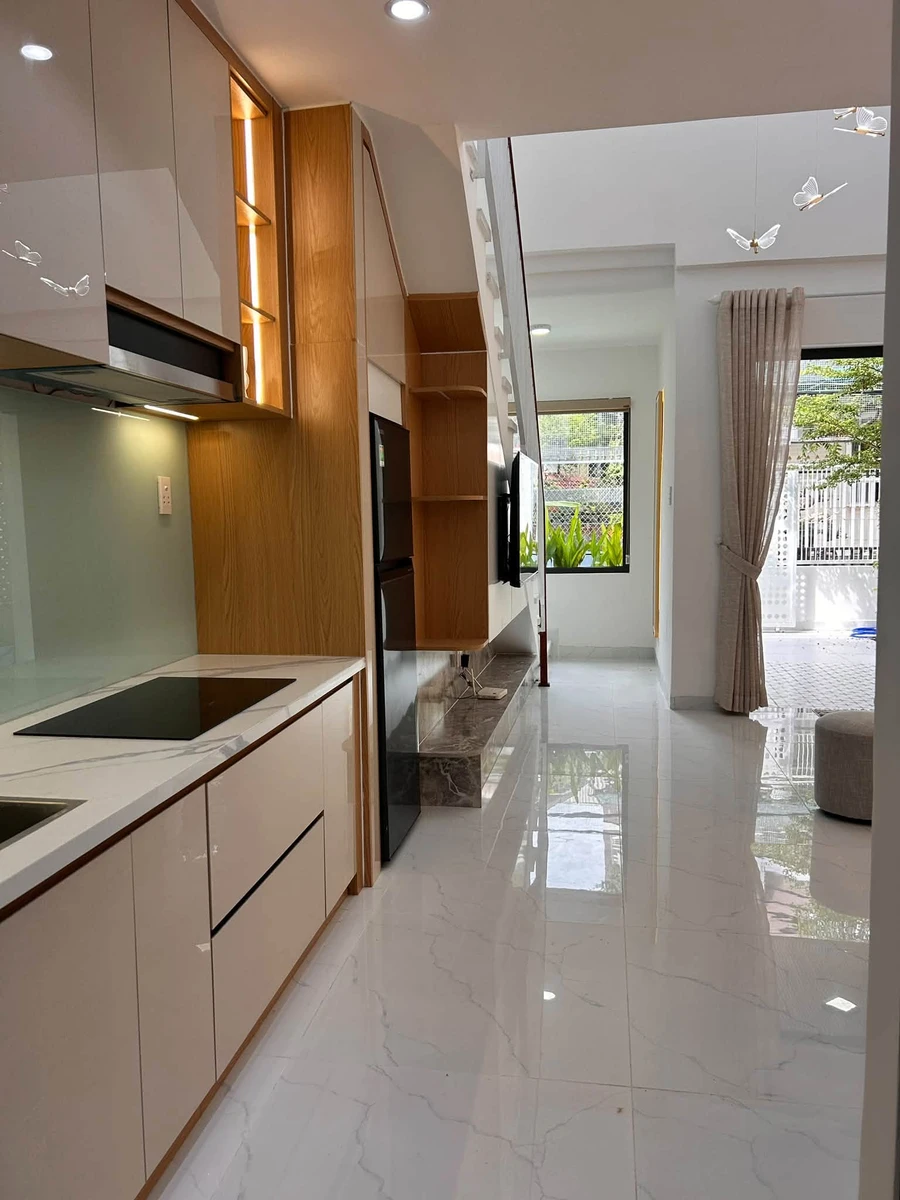 Bán nhà kiệt 2 tầng 61m² Hoàng Diệu, Quận 1 giá 4 tỷ - Ảnh 1