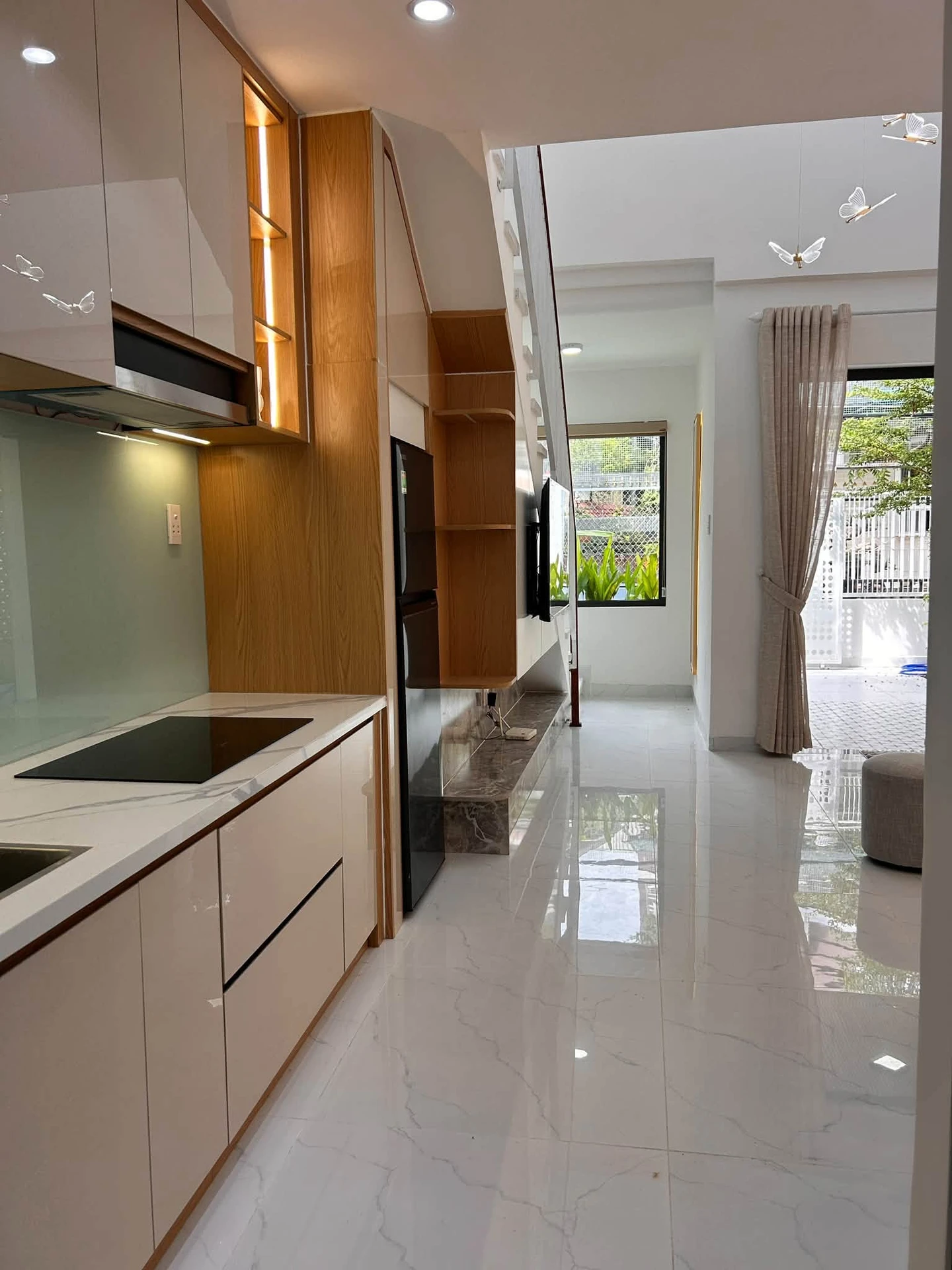 Bán nhà kiệt 2 tầng 61m² Hoàng Diệu, Quận 1 giá 4 tỷ - Ảnh 1