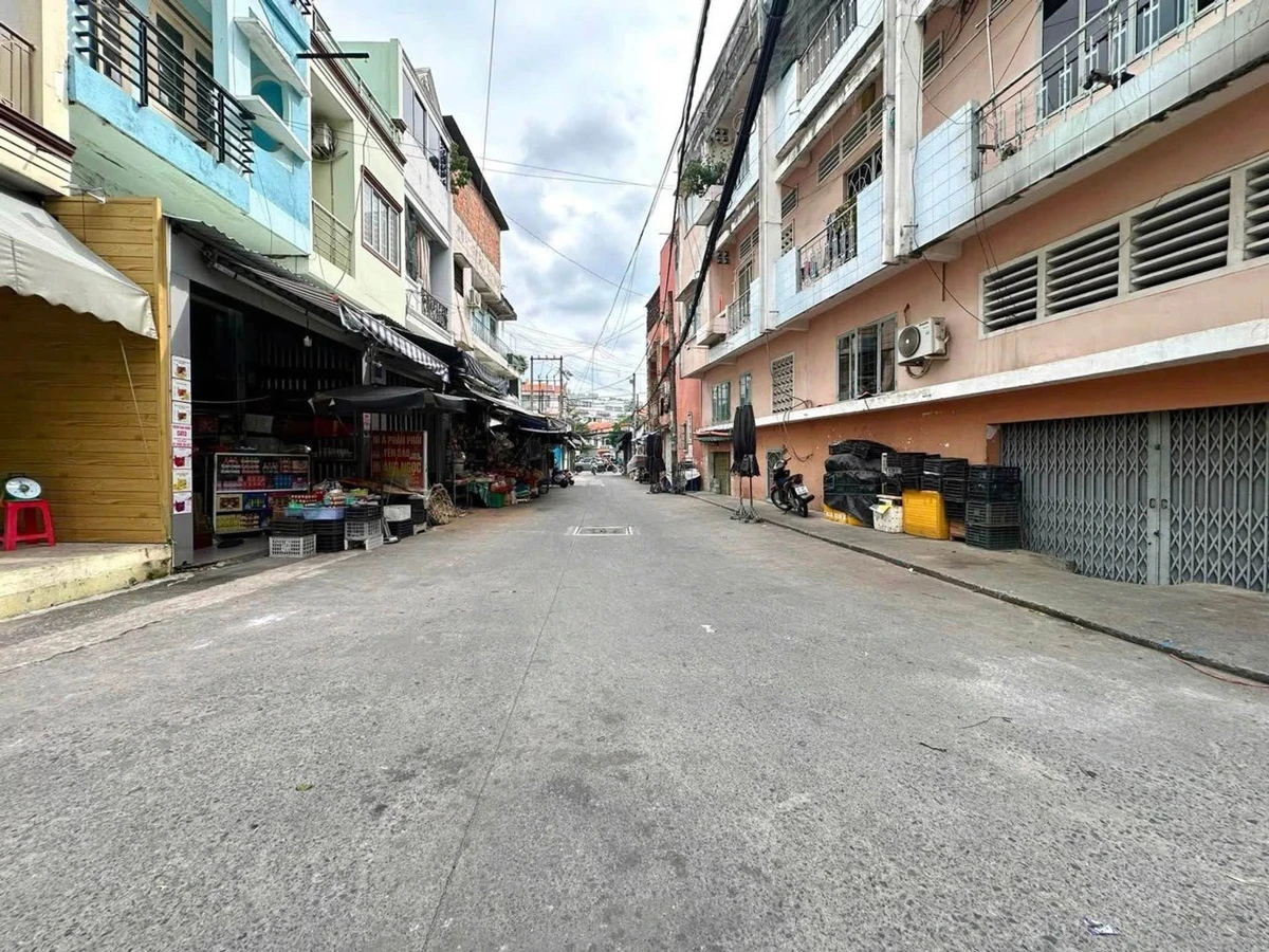 Bán nhà 3 tầng hẻm xe tải 60m² đường Ung Văn Khiêm, Bình Thạnh giá 10,3 tỷ - Ảnh thu nhỏ 4