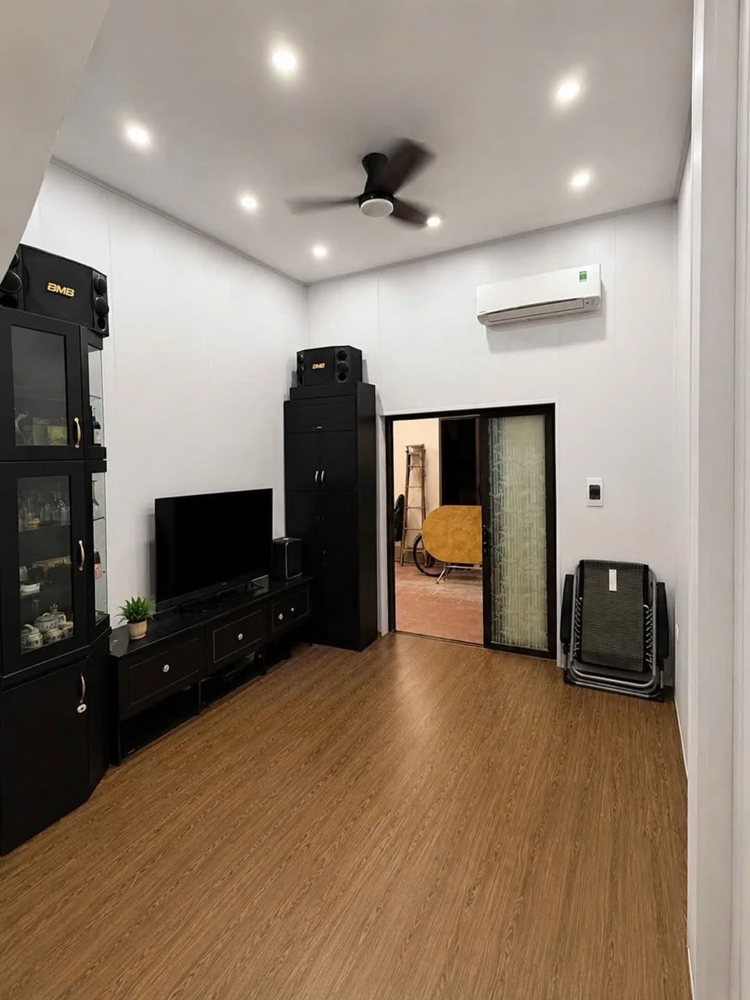 Bán nhà phố Minh Khai 27m² 3 phòng ngủ sổ riêng hơn 3 tỷ - Ảnh 1