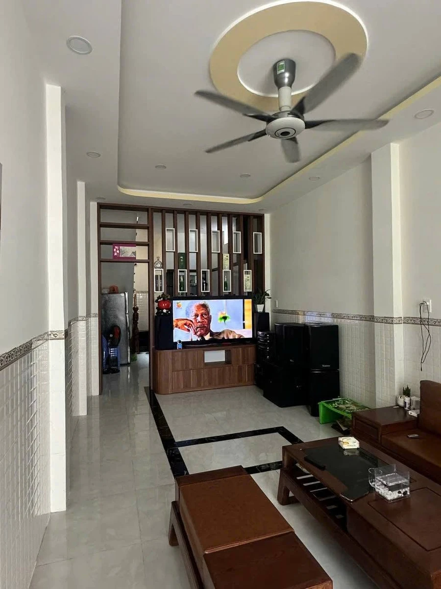 Bán nhà 2 tầng hẻm Lê Hồng Phong, 52,4m², giá 3,5 tỷ - Ảnh thu nhỏ 2