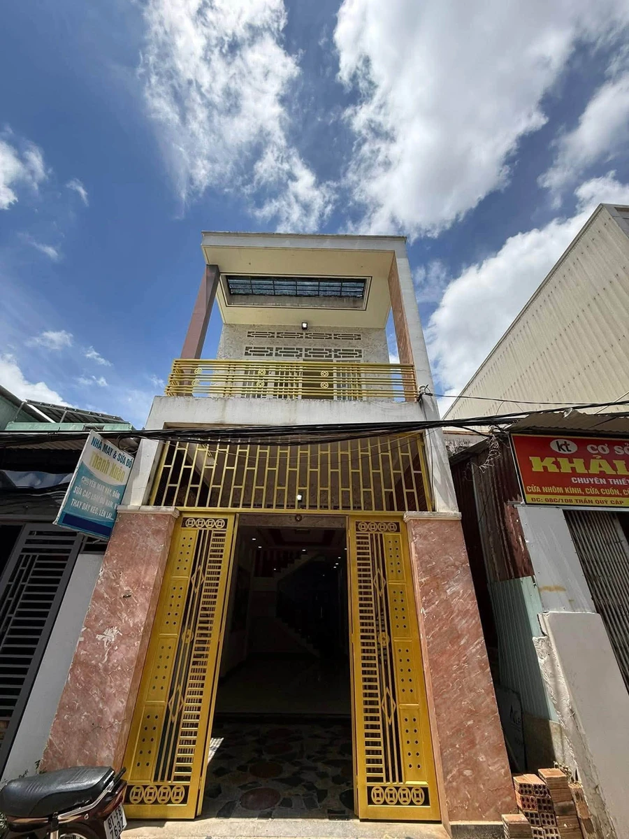 Bán nhà 2 tầng 80m² Trần Quý Cáp Pleiku 2.59 tỷ - Ảnh 1