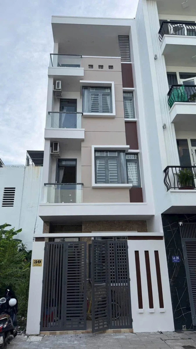 Bán nhà 4 tầng 219.8m² Phước Long 7 tỷ 4 - Ảnh 1