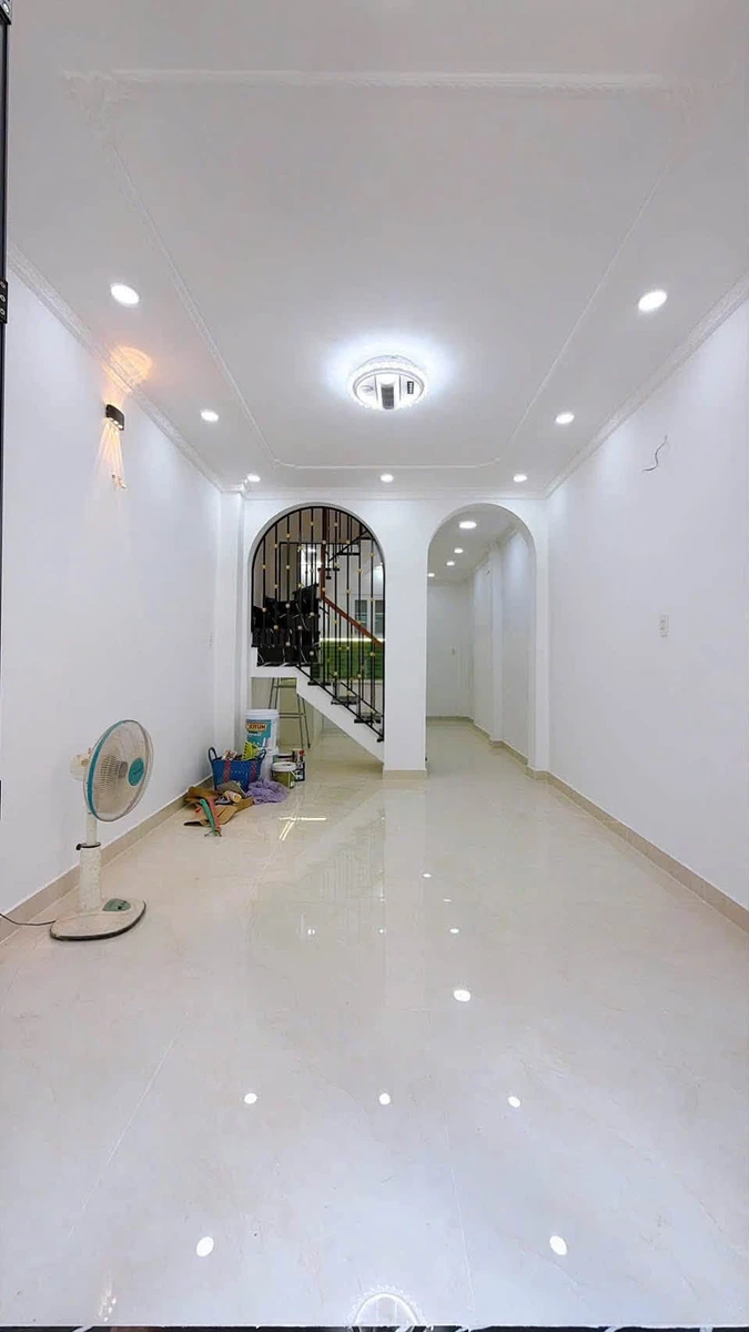 Bán nhà 3 phòng ngủ 65.8m² Đoàn Văn Bơ Quận 4 - Ảnh thu nhỏ 3