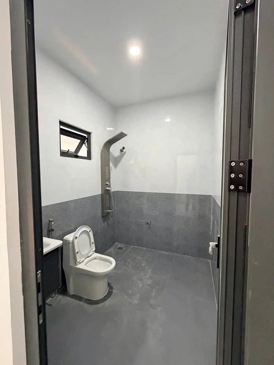 Bán nhà mặt tiền 240m² đường 2 ô tô, Quận 6, 3 tỷ 6 - Ảnh thu nhỏ 4