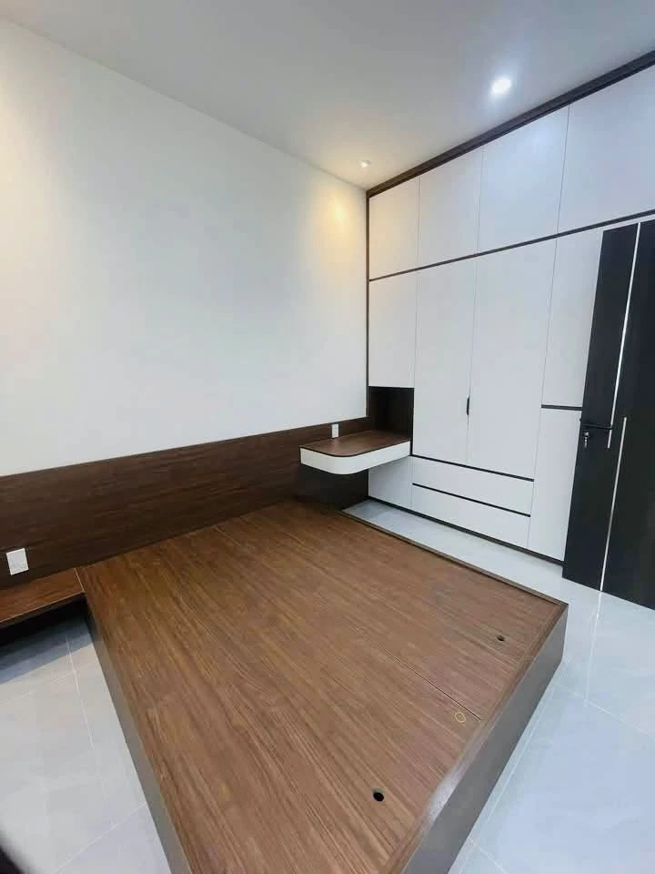 Bán nhà 2 tầng 80m2, 4 phòng ngủ, sân ô tô, Quận 12 - Ảnh thu nhỏ 3