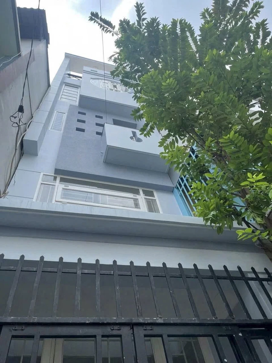 Bán nhà 5 tầng 18m2 Phan Đăng Lưu, Bình Thạnh giáp Phú Nhuận, giá 3,56 tỷ - Ảnh 1