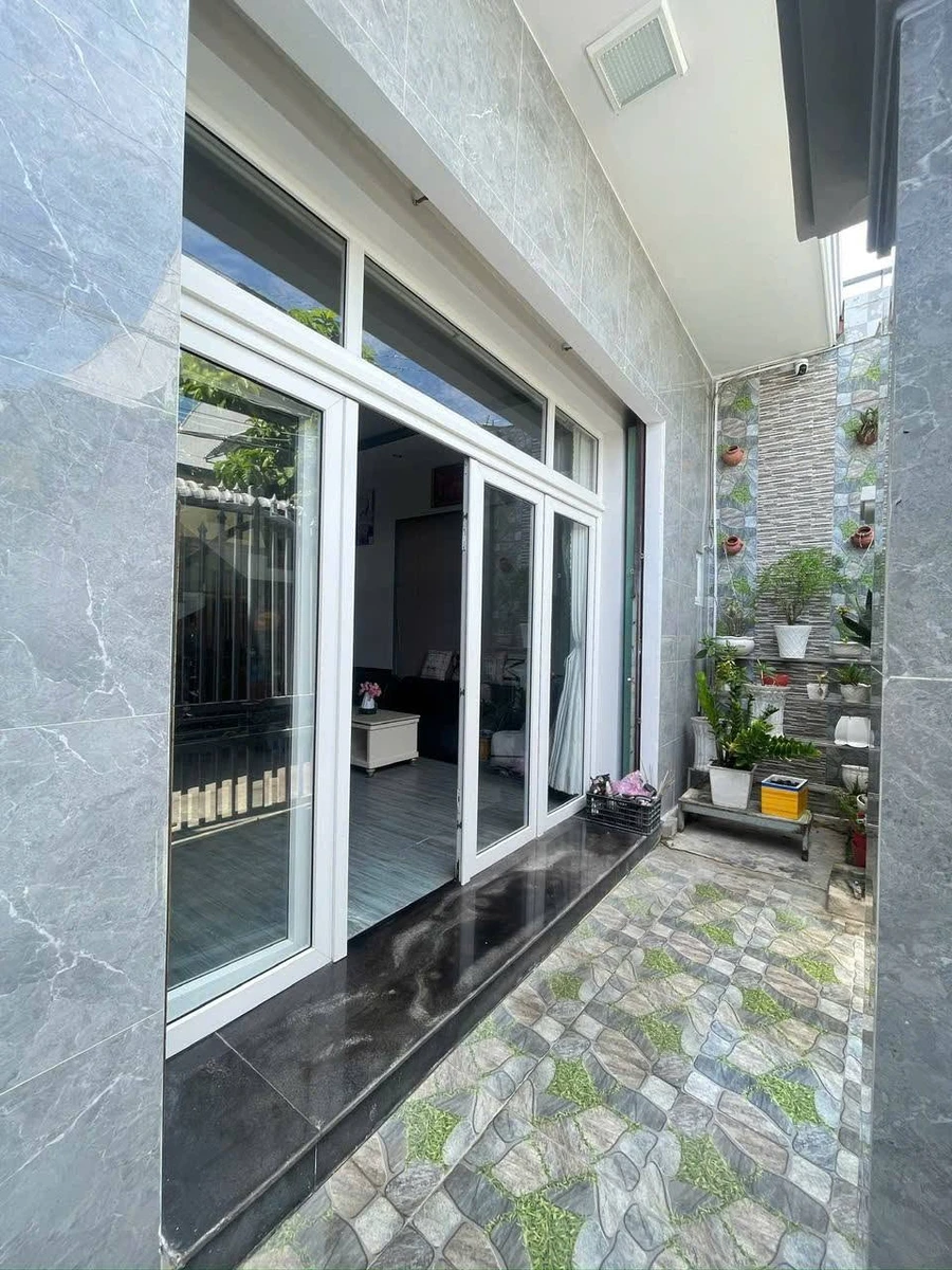 Bán nhà hẻm Nguyễn Tuân Rạch Giá 3PN 121m² 2.6 tỷ - Ảnh thu nhỏ 2