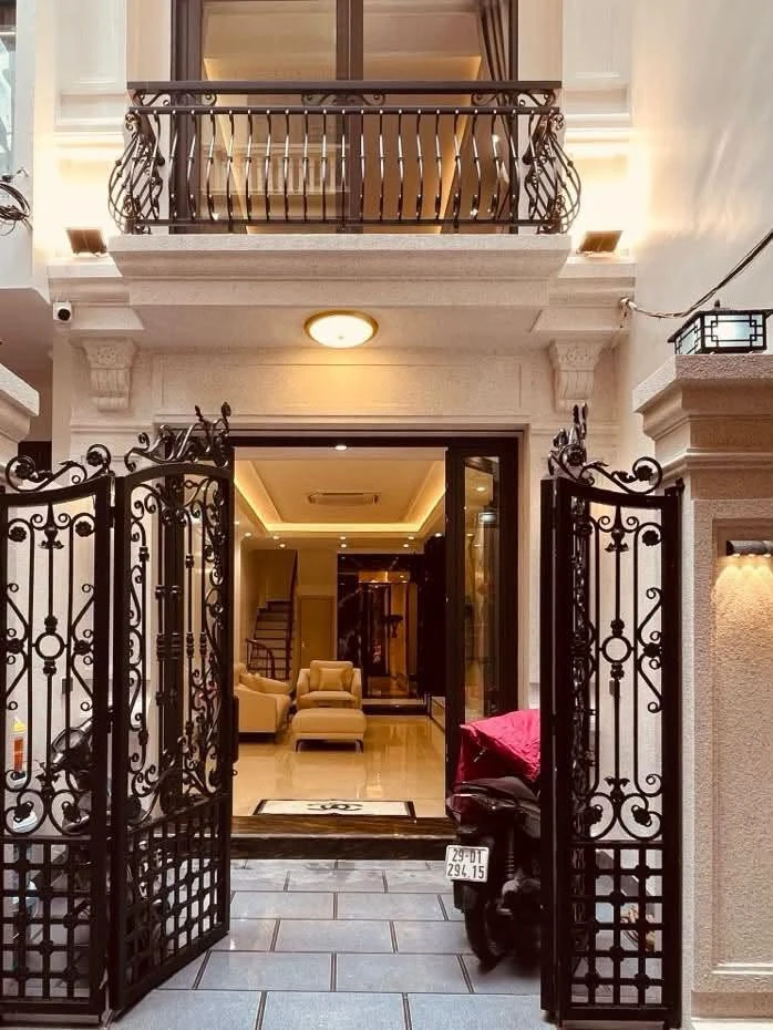 Bán nhà nở hậu 2 thoáng 45m² gần phố Kim Đồng Hoàng Mai - Ảnh 1