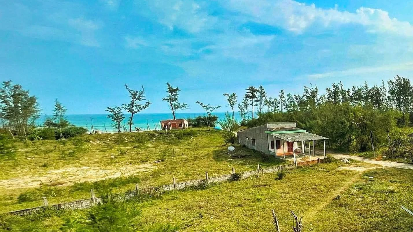 Bán đất 300m² thổ cư, Biển Châu Tân, Quảng Ngãi, giá 3 tỷ - Ảnh 1
