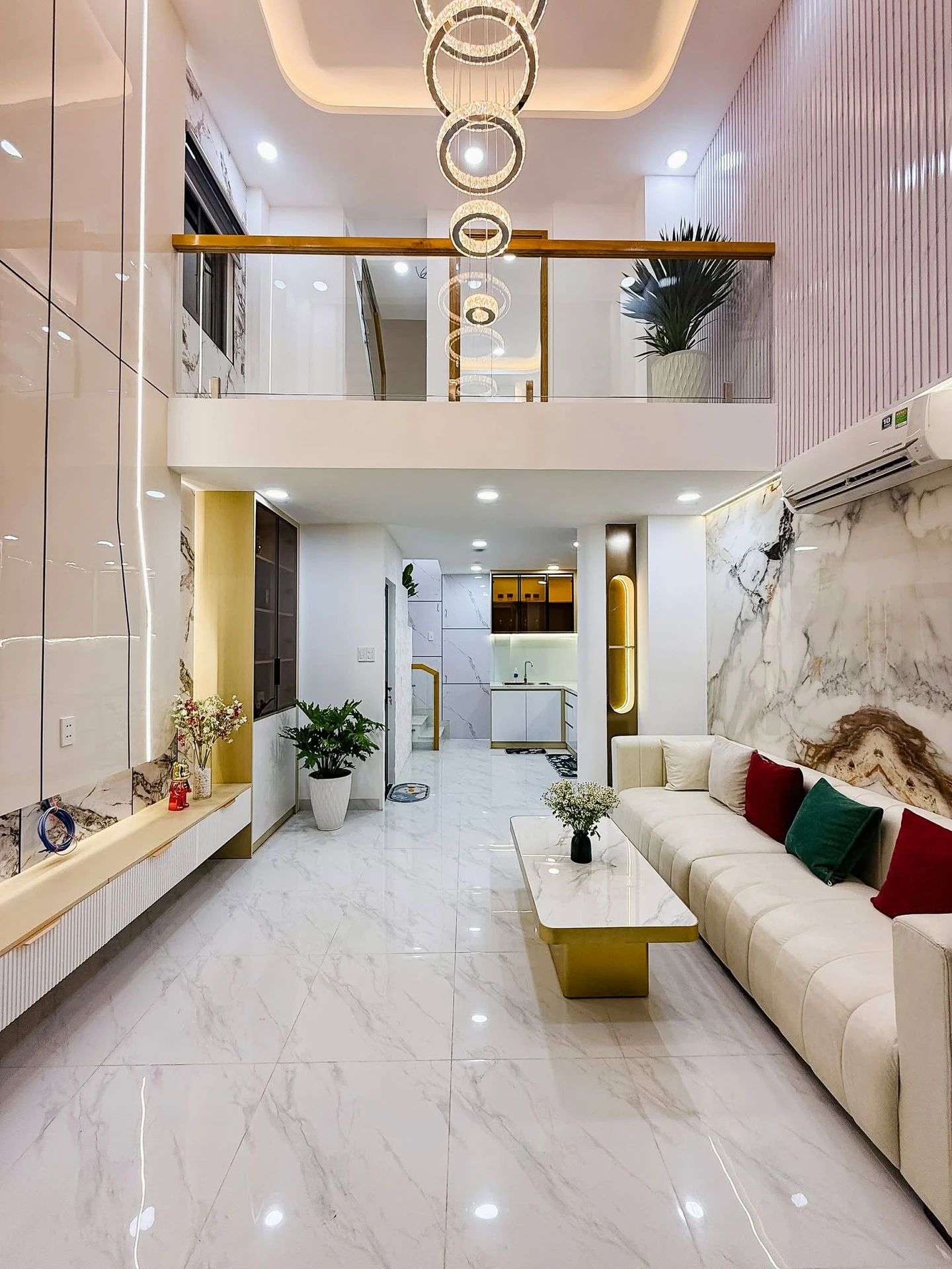 Bán nhà 4 tầng 100m² 4PN gần chợ Bà Chiểu Bình Thạnh - Ảnh 1
