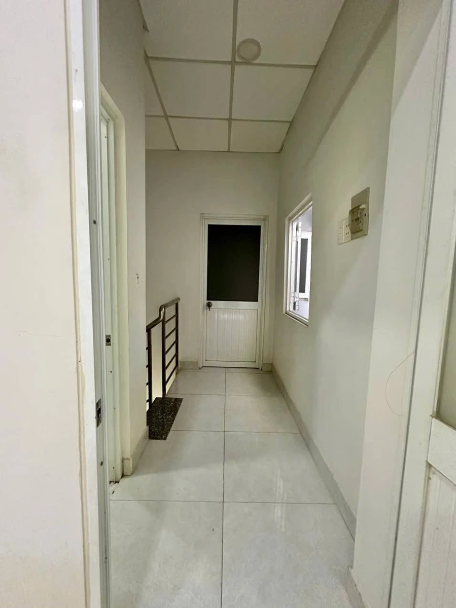 Bán nhà 2 tầng 30m2, 2PN 2WC Lê Hồng Phong Quận 10 - Ảnh thu nhỏ 5