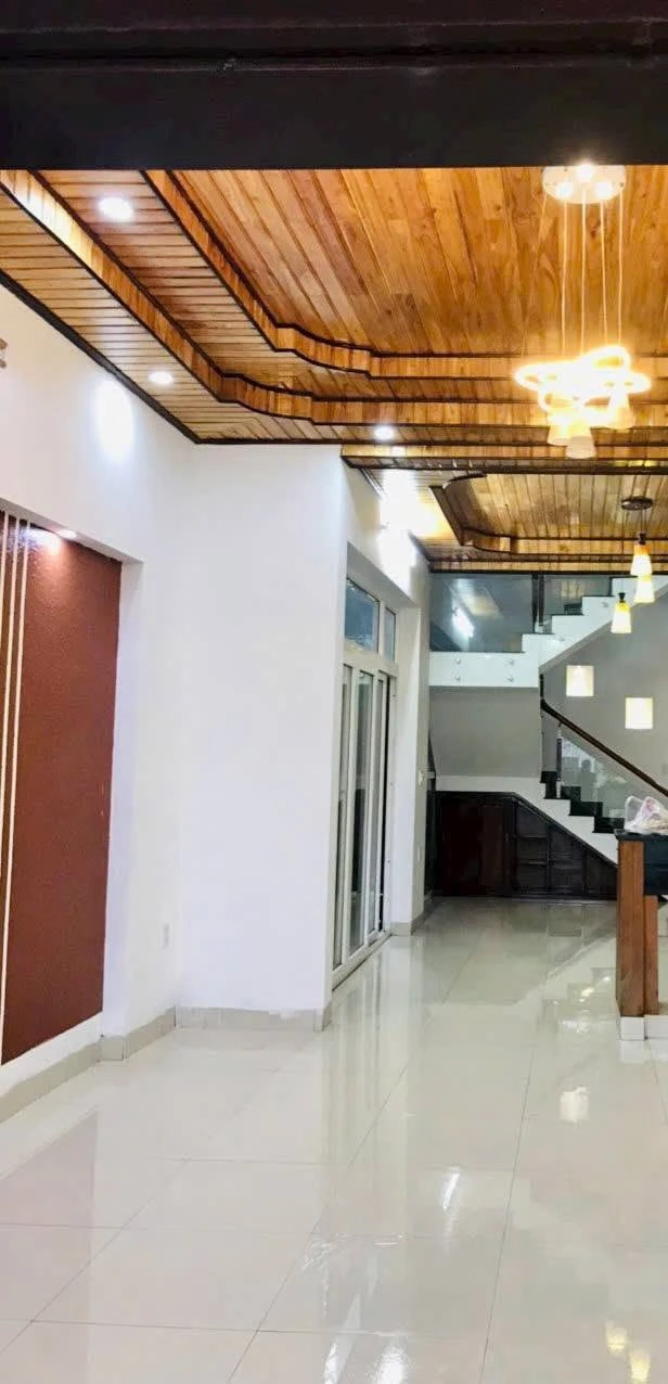 Bán nhà 2 tầng 174m2 kiệt ô tô, 4 phòng ngủ, trung tâm Thành phố Huế - Ảnh 1