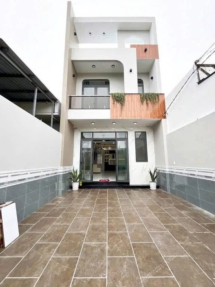 Bán nhà 2 lầu 3PN 100m2 gần trạm Bửu Long 2,05 tỷ - Ảnh thu nhỏ 2