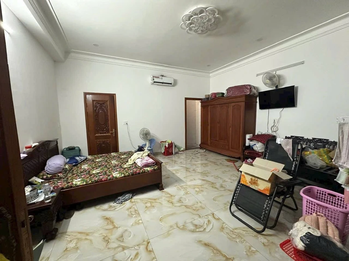 Bán nhà 2 tầng 102m² ngang 6m hẻm ô tô Tân Thới Nhất, Quận 12 giá 5,2 tỷ - Ảnh thu nhỏ 3