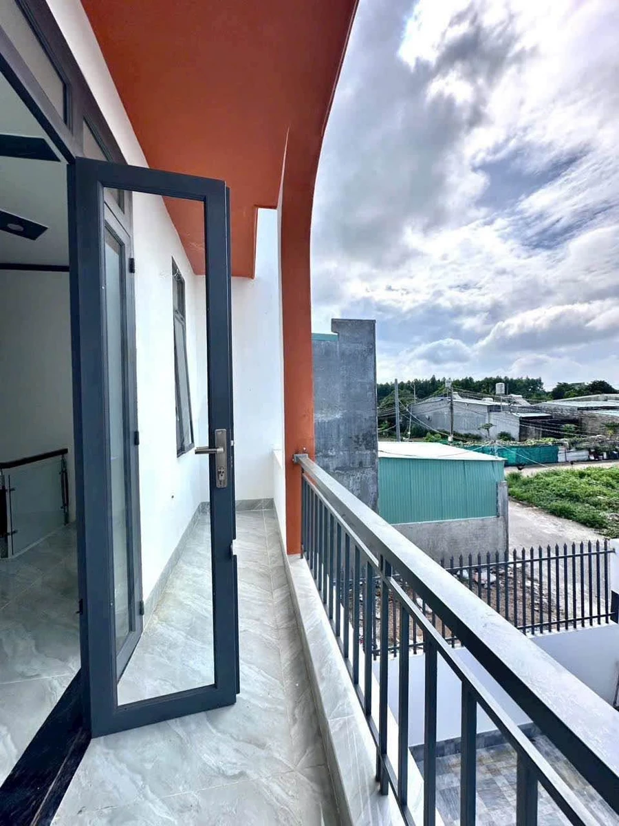 Nhà lầu 5,5x17m Trảng Dài, Bình Dương, sổ hồng riêng - Ảnh thu nhỏ 2
