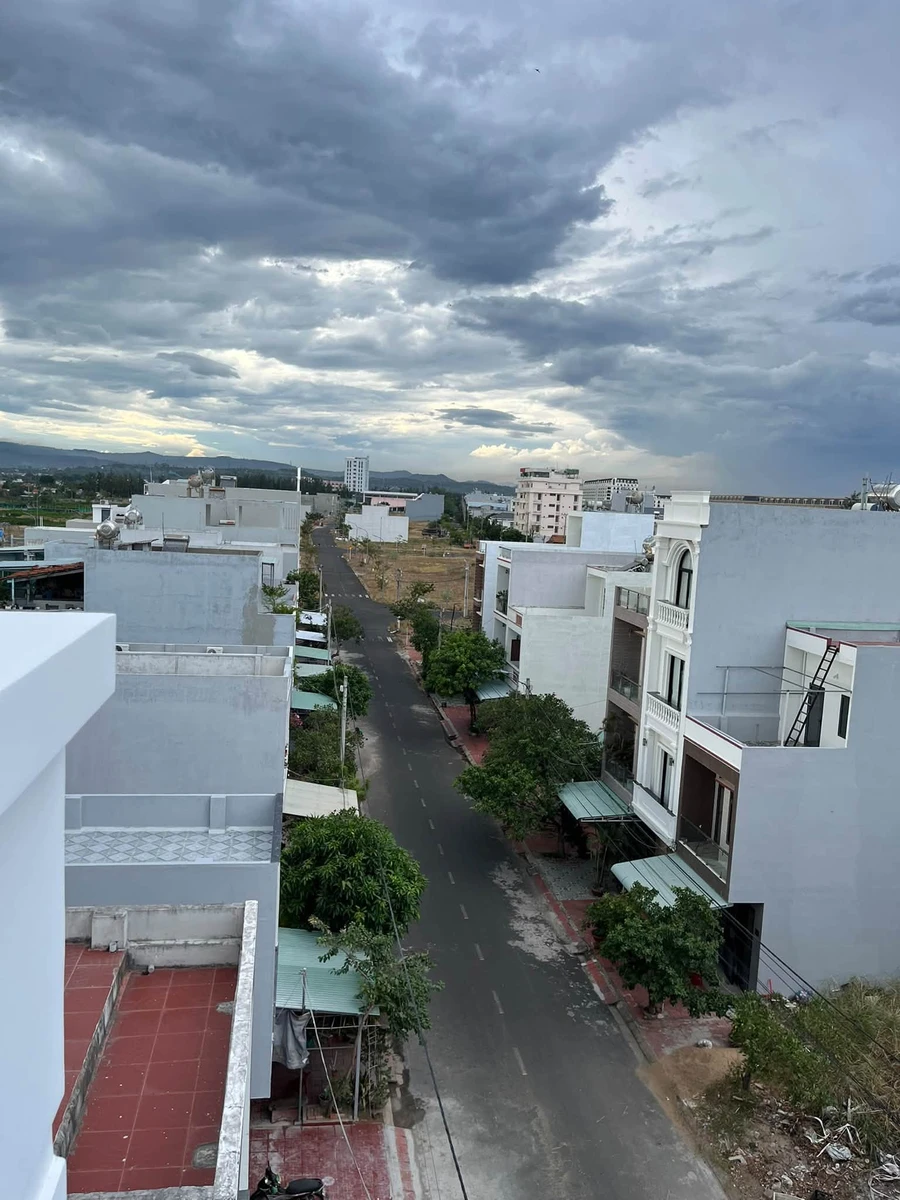 Nhà mới 4 mê 76m² mặt tiền đường 16m Nguyễn Kim Vàng - Ảnh thu nhỏ 3