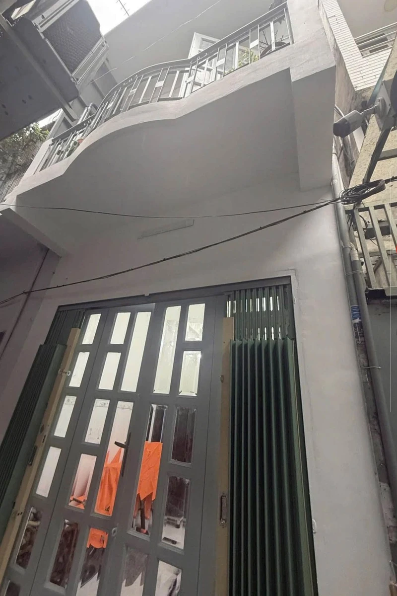 Bán nhà 2 tầng 27m² 2 phòng ngủ, Huỳnh Tịnh Của, Quận 3 - Ảnh 1
