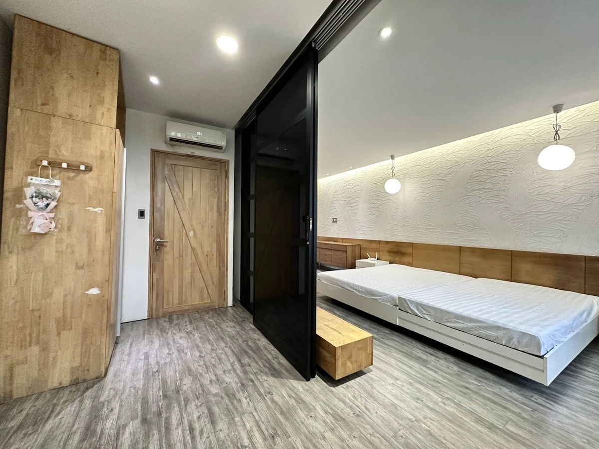 Bán nhà góc Quận 1, 52m² - 3PN, nội thất gỗ - Ảnh thu nhỏ 5