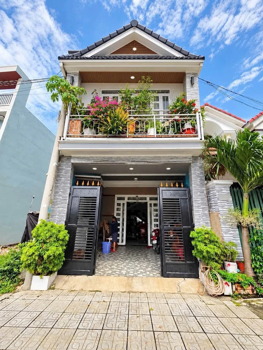 Bán nhà Dĩ An Bình Dương 91m² 4 phòng ngủ 3.8 tỷ - Ảnh thu nhỏ 3