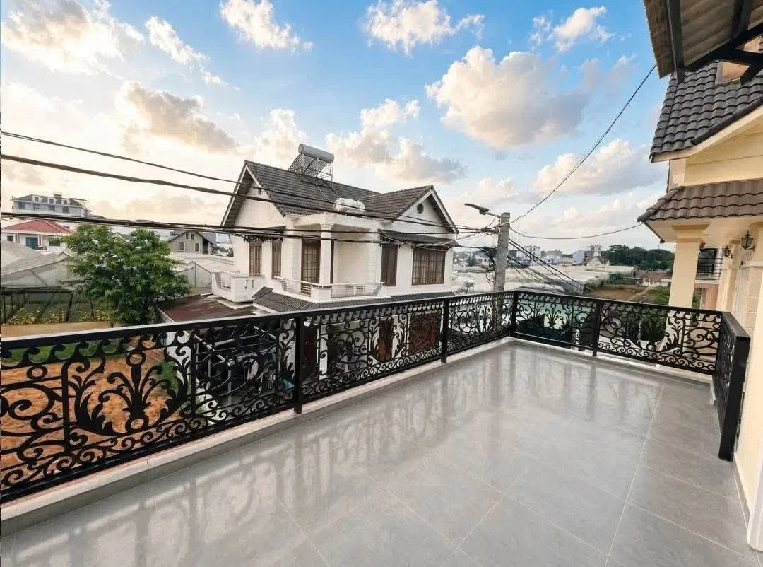 Nhà bán Đà Lạt 100m² 3PN full nội thất 5,2 tỷ - Ảnh thu nhỏ 2