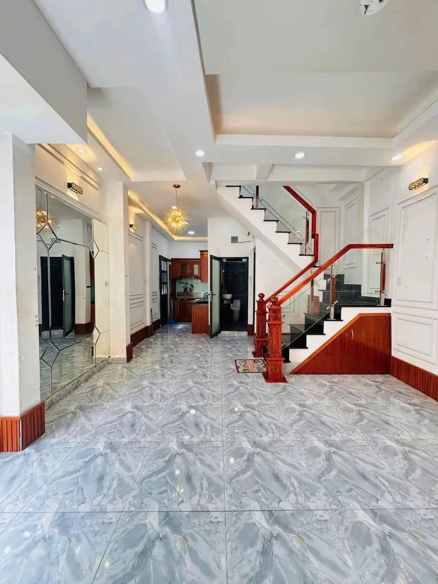 Bán nhà 2 tầng 45m² 3 phòng ngủ gần chợ Quận 8 - 4 tỷ - Ảnh thu nhỏ 2