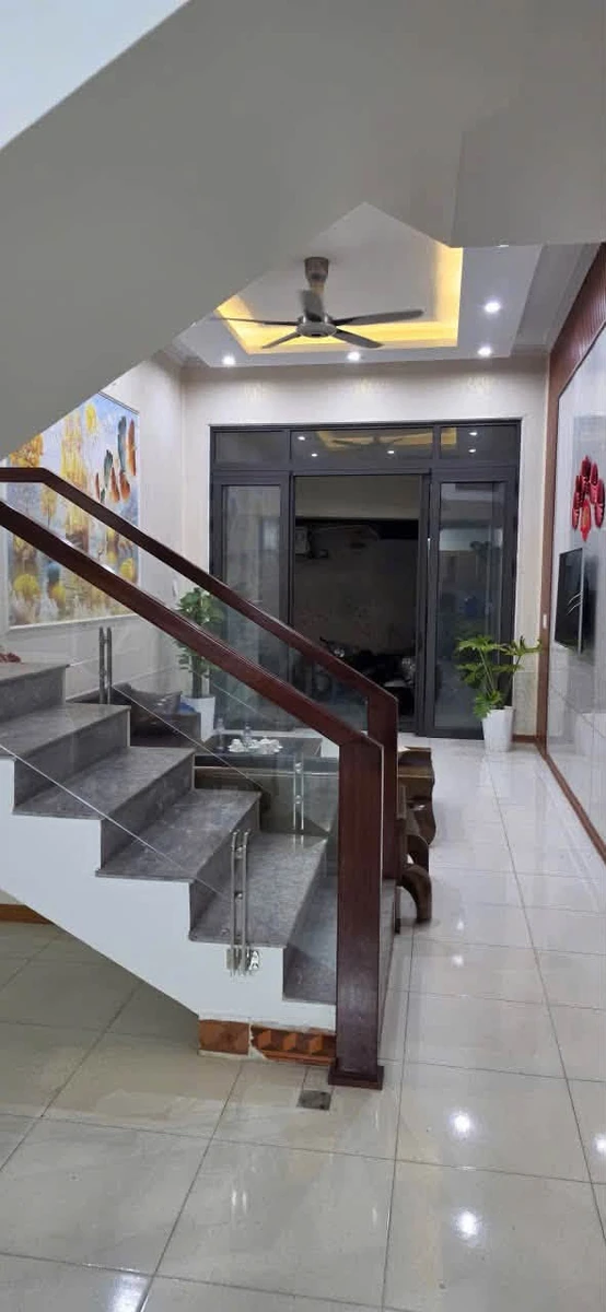 Bán nhà 3 tầng 79m2 Vũ Hựu Quận 5, giá 3 tỷ - Ảnh thu nhỏ 4