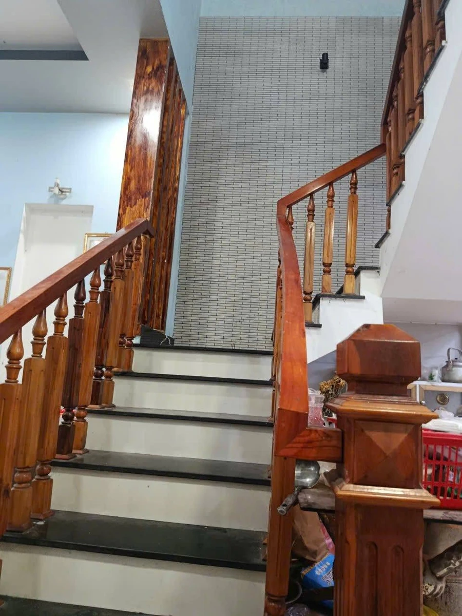Bán nhà 2 tầng 198m² mặt tiền 10m Nguyễn Văn Cừ Đà Nẵng 3.45 tỷ - Ảnh 1