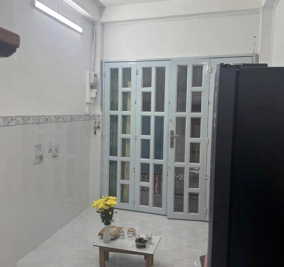 Bán nhà 2 tầng 27m² 2 phòng ngủ, Huỳnh Tịnh Của, Quận 3 - Ảnh thu nhỏ 2