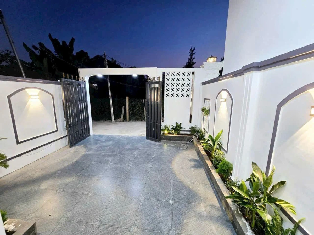 Bán nhà mặt tiền 85m2 2 phòng ngủ Phú Tân 1 tỷ 350 triệu - Ảnh thu nhỏ 5
