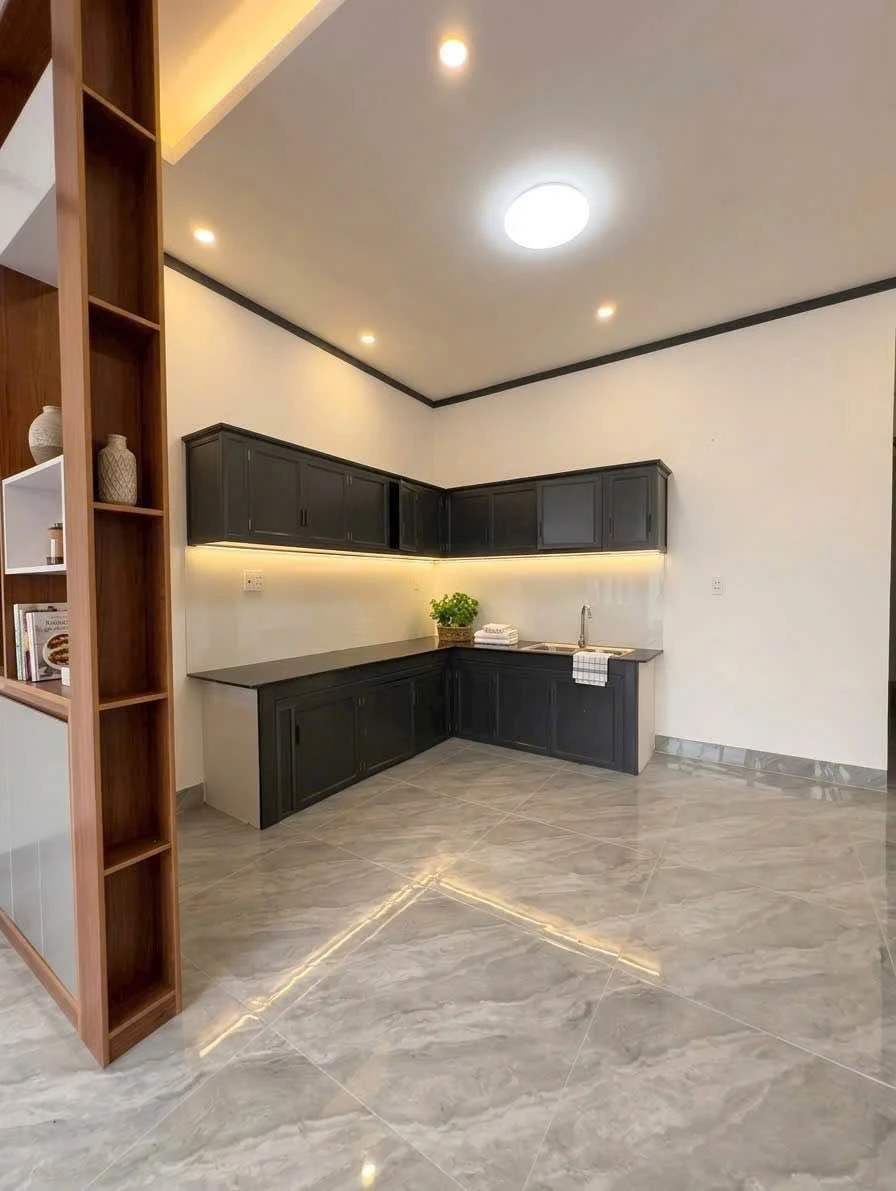Bán nhà phố 5x18m sổ hồng riêng Đồng Khởi, giá 2.15 tỷ - Ảnh thu nhỏ 4