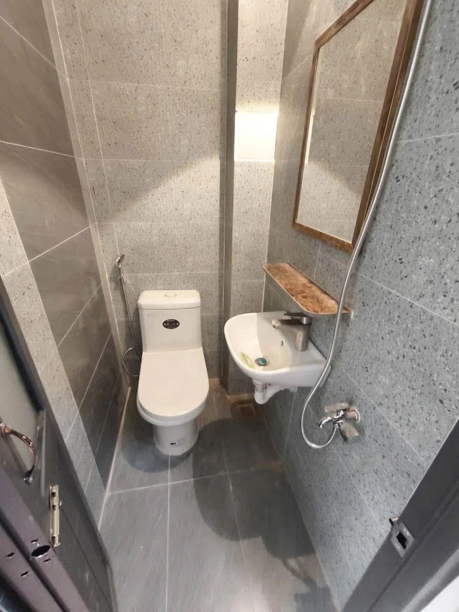 Bán nhà mặt tiền 29m² 2PN, 240 Lưu Hữu Phước, Quận 1 - Ảnh thu nhỏ 5