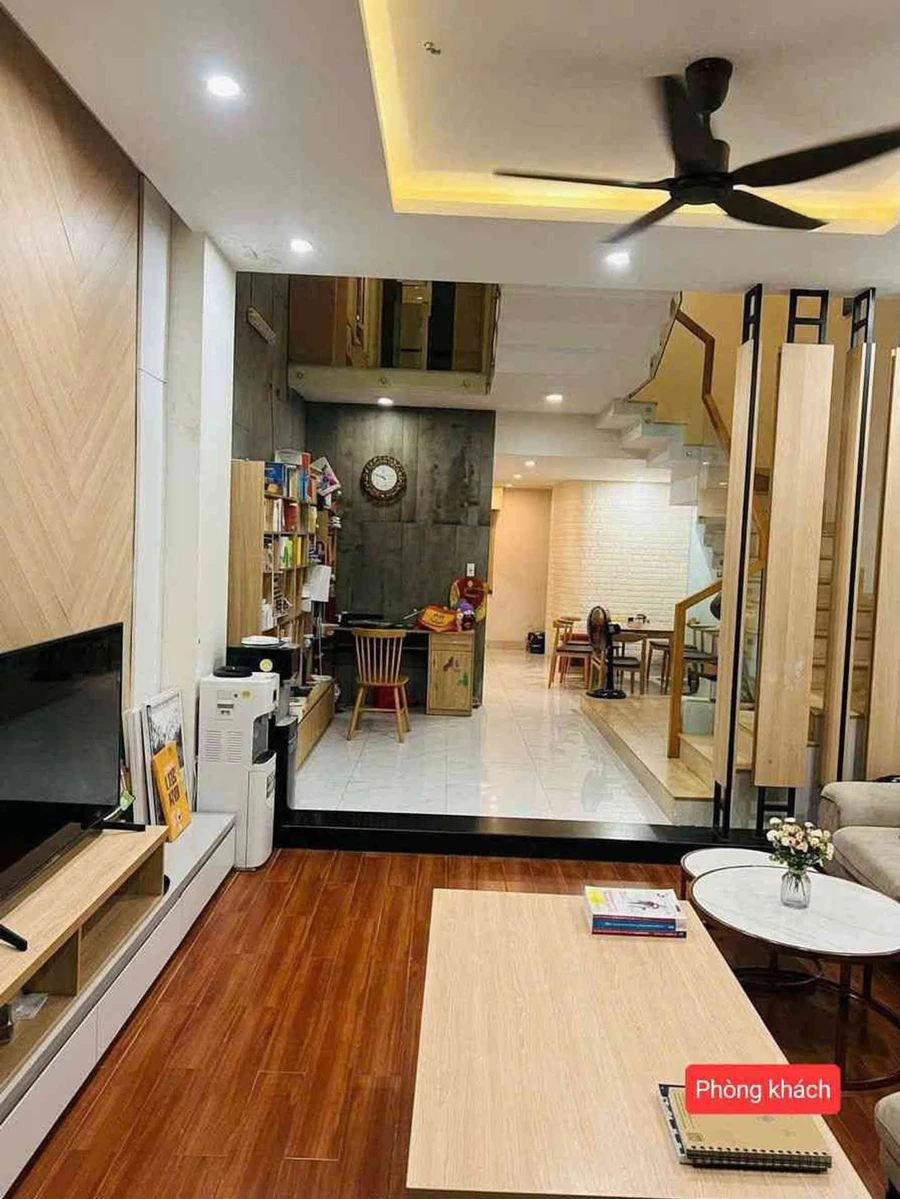 Bán nhà 3 tầng mặt tiền 90m² Nguyễn Giản Thanh, Đà Nẵng 6.8 tỷ - Ảnh 1
