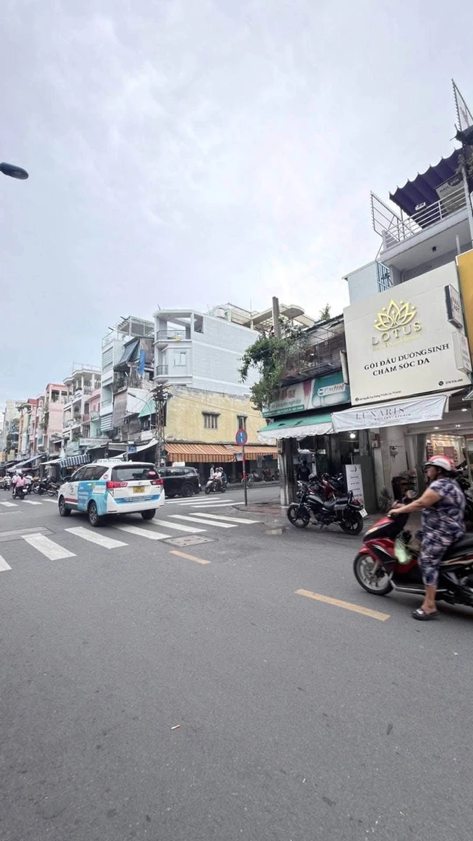 Bán nhà mặt tiền Nguyễn Duy Dương Q10, 51m2, 11.9 tỷ - Ảnh 1