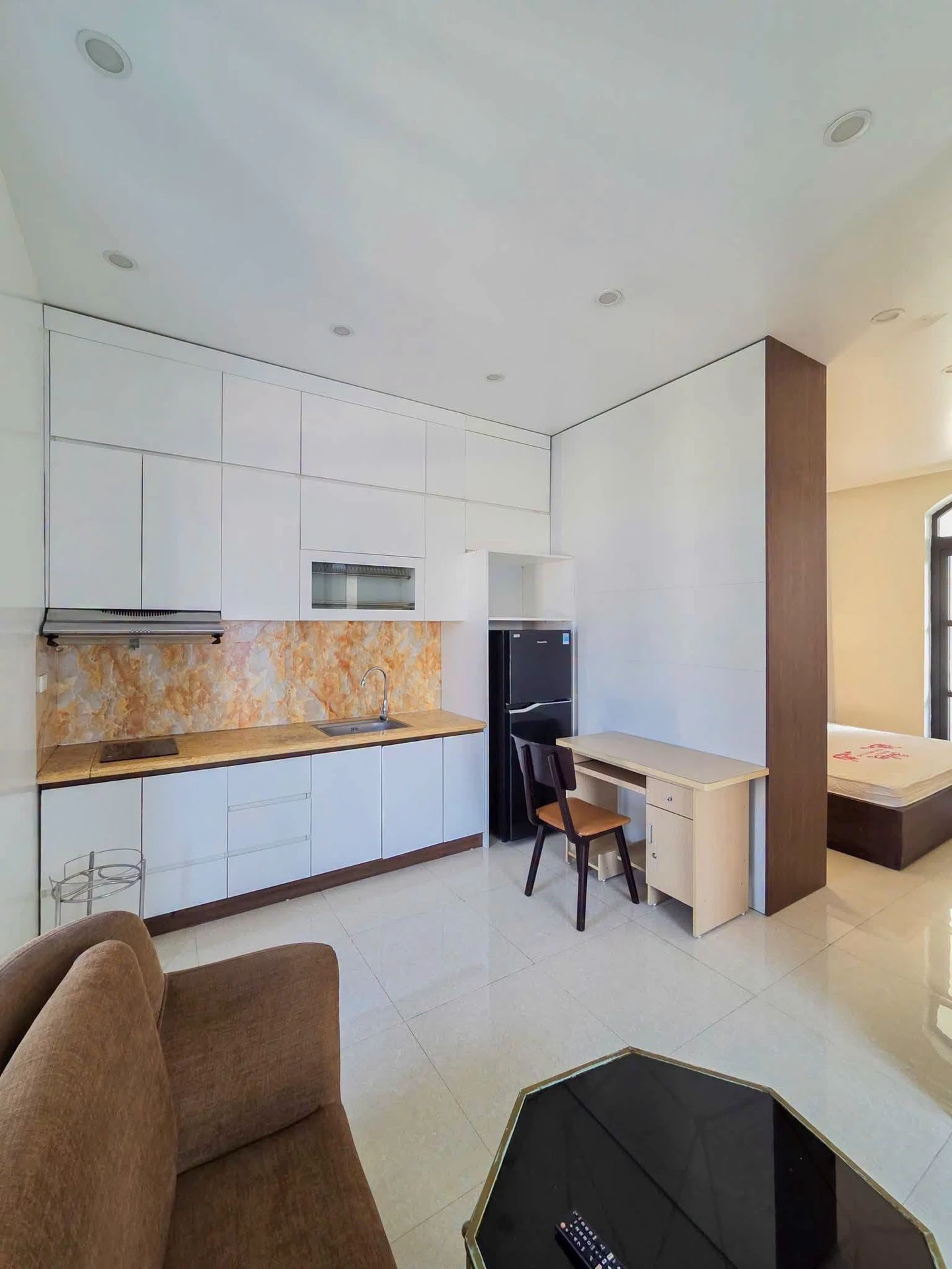 Cho thuê căn hộ studio 30m2 Vinhomes Imperia Hải Phòng - Ảnh 1