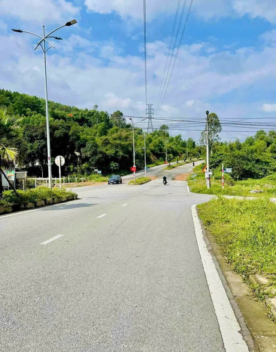 Bán đất mặt tiền Phùng Lưu, Huế, 100m² - Ảnh 1