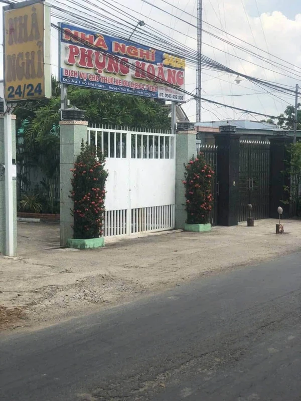 Bán nhà nghỉ 18 phòng 1013m² Thủ Thừa Long An 7.8 tỷ