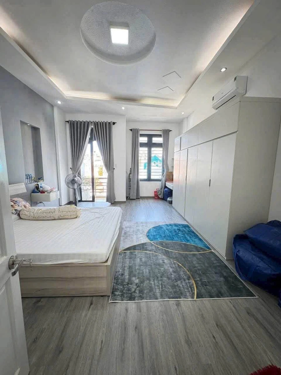 Bán nhà 4 phòng ngủ 79.5m² có thang máy gần biển Vũng Tàu - Ảnh 1