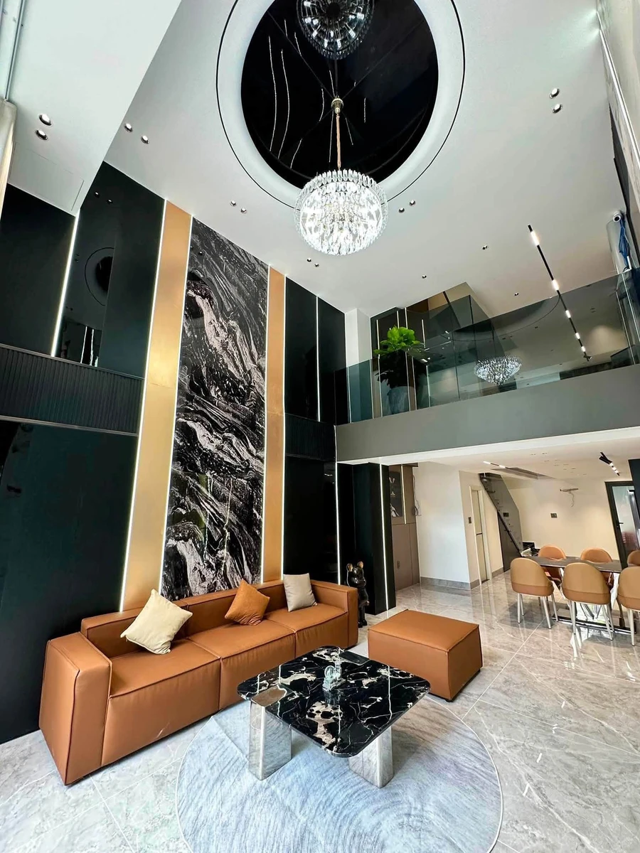 Bán nhà mặt tiền 60m2 4 tầng, 4PN gần Cầu Rồng - Ảnh thu nhỏ 2