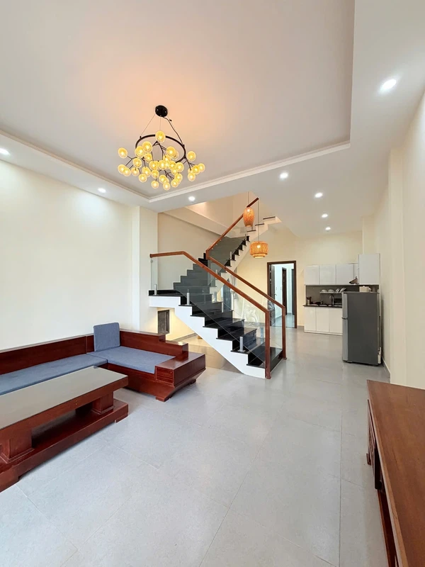 Bán nhà phố 100m², 3 tầng Ngô Gia Tự Đà Lạt 4,6 tỷ