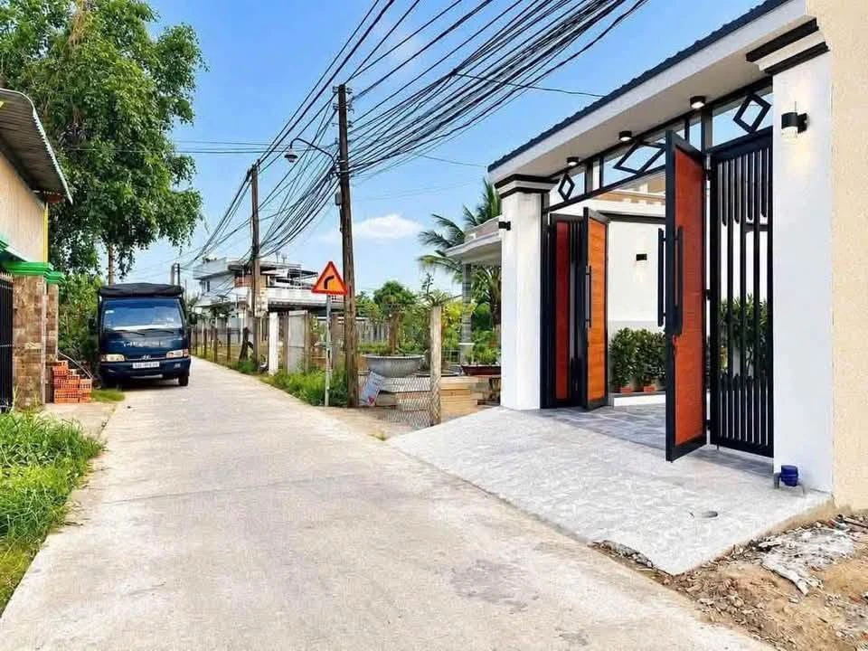 Bán nhà 3PN Mỹ Lộc Cần Giuộc Long An 112,5m² giá 2,5 tỷ - Ảnh thu nhỏ 2
